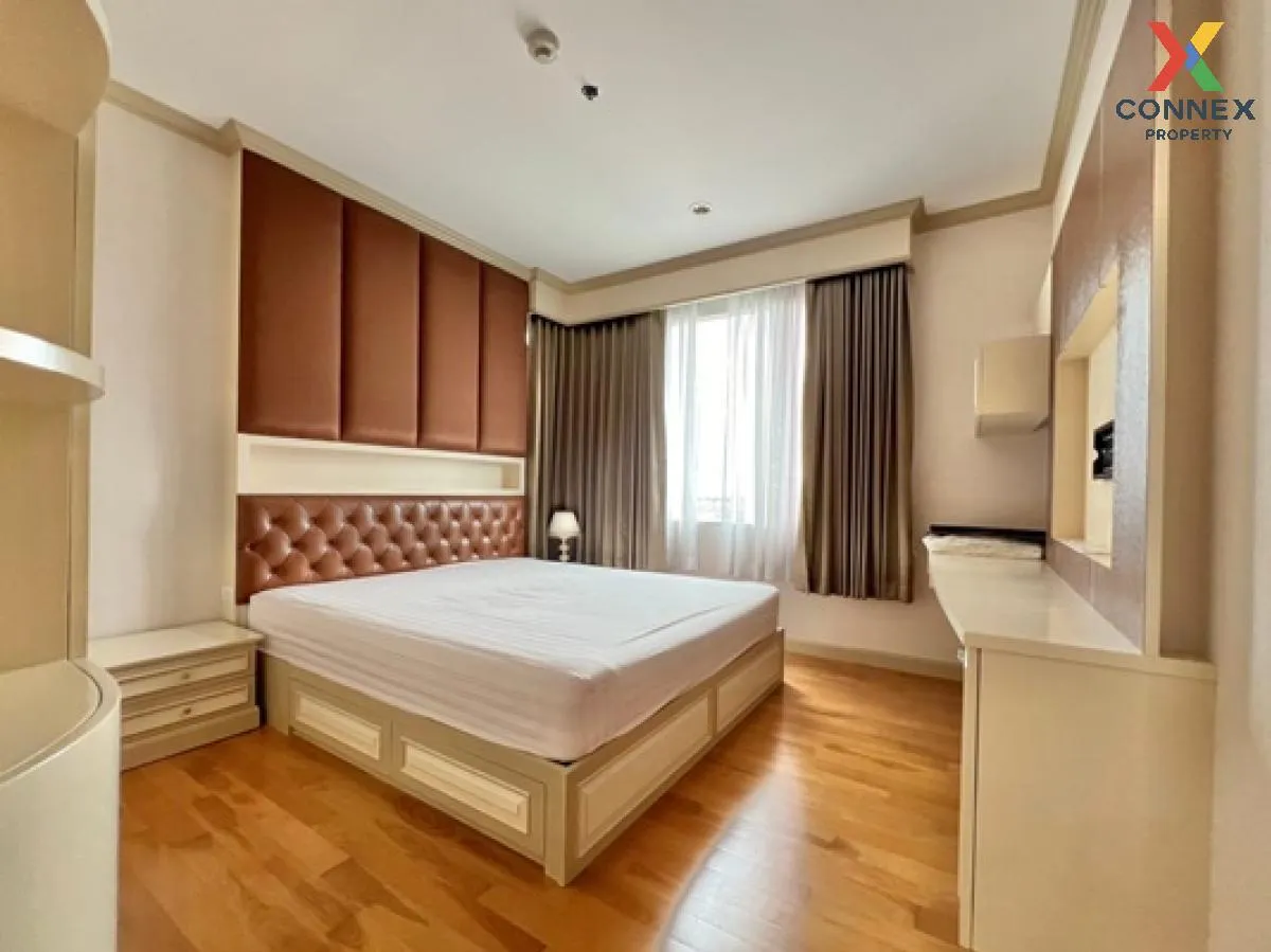For Sale Condo , Villa Sathorn , nice view , corner unit , BTS-Kr