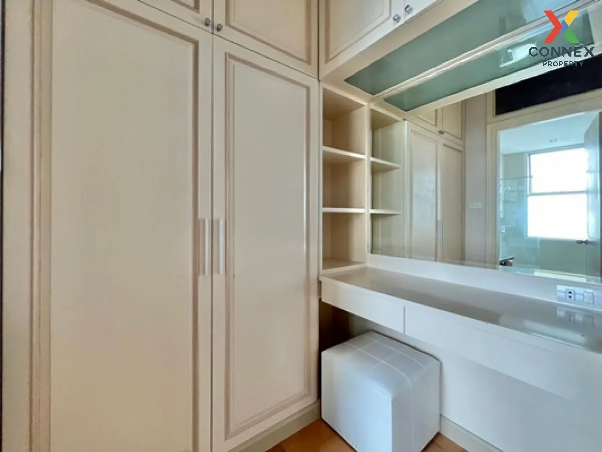 For Sale Condo , Villa Sathorn , nice view , corner unit , BTS-Kr