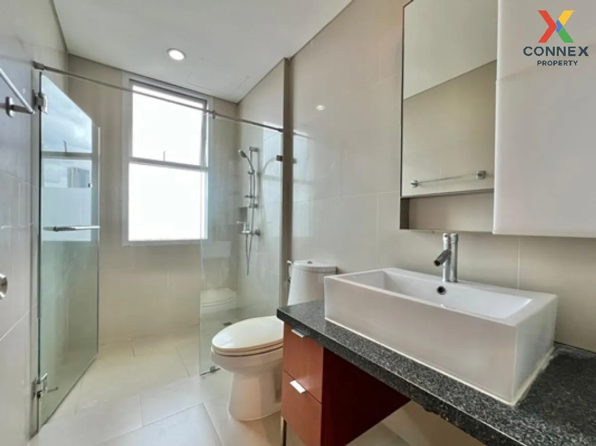 For Sale Condo , Villa Sathorn , nice view , corner unit , BTS-Kr