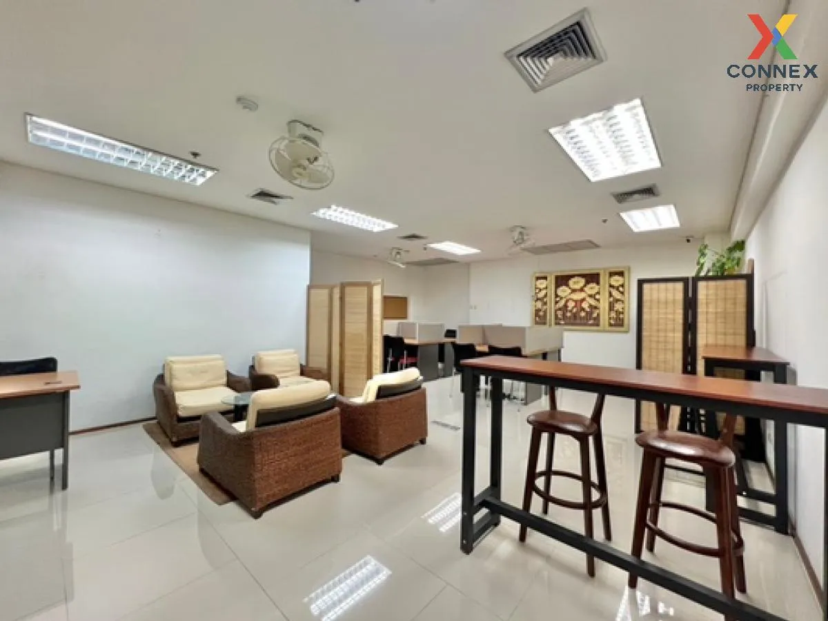 For Sale Condo , Villa Sathorn , nice view , corner unit , BTS-Kr