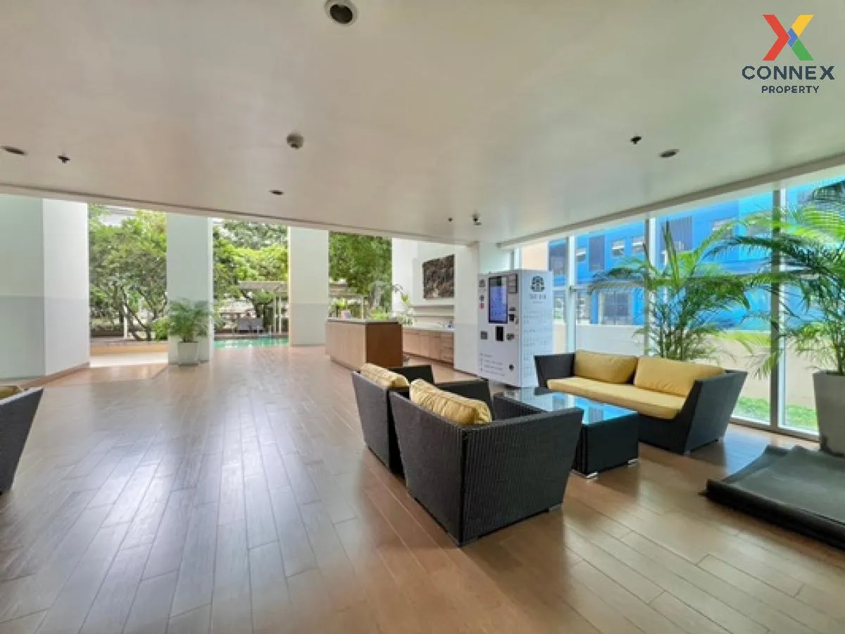 For Sale Condo , Villa Sathorn , nice view , corner unit , BTS-Kr