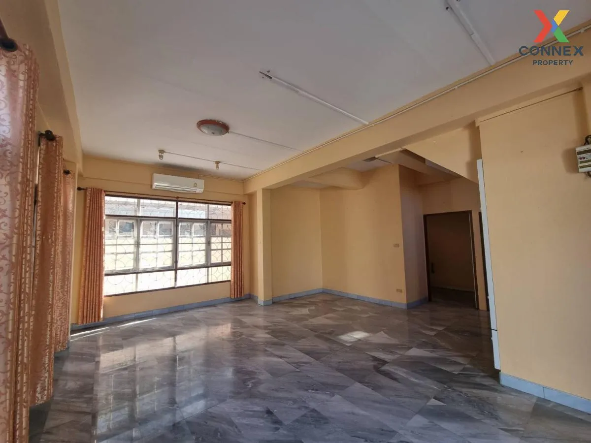 For Sale House , Lake Garden Home , Khlong Luang Phaeng , Mueang 