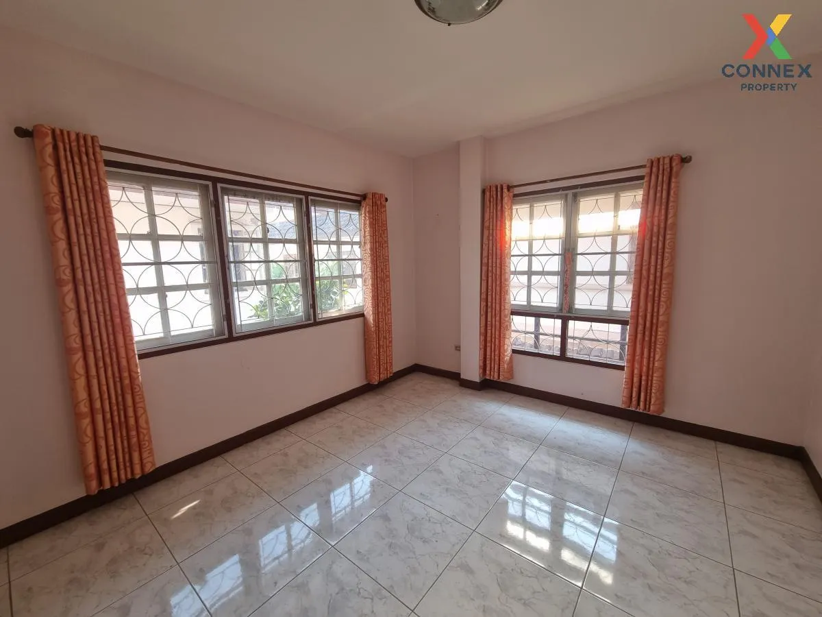 For Sale House , Lake Garden Home , Khlong Luang Phaeng , Mueang 