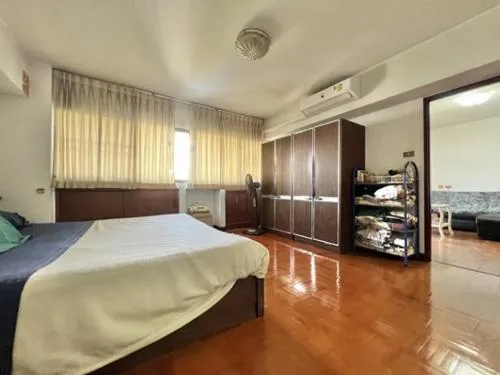 For Sale Condo , Siam Penthouse 1 Condominium , corner unit , BTS-Nana , Khlong Toei , Khlong Toei , Bangkok , CX-137245