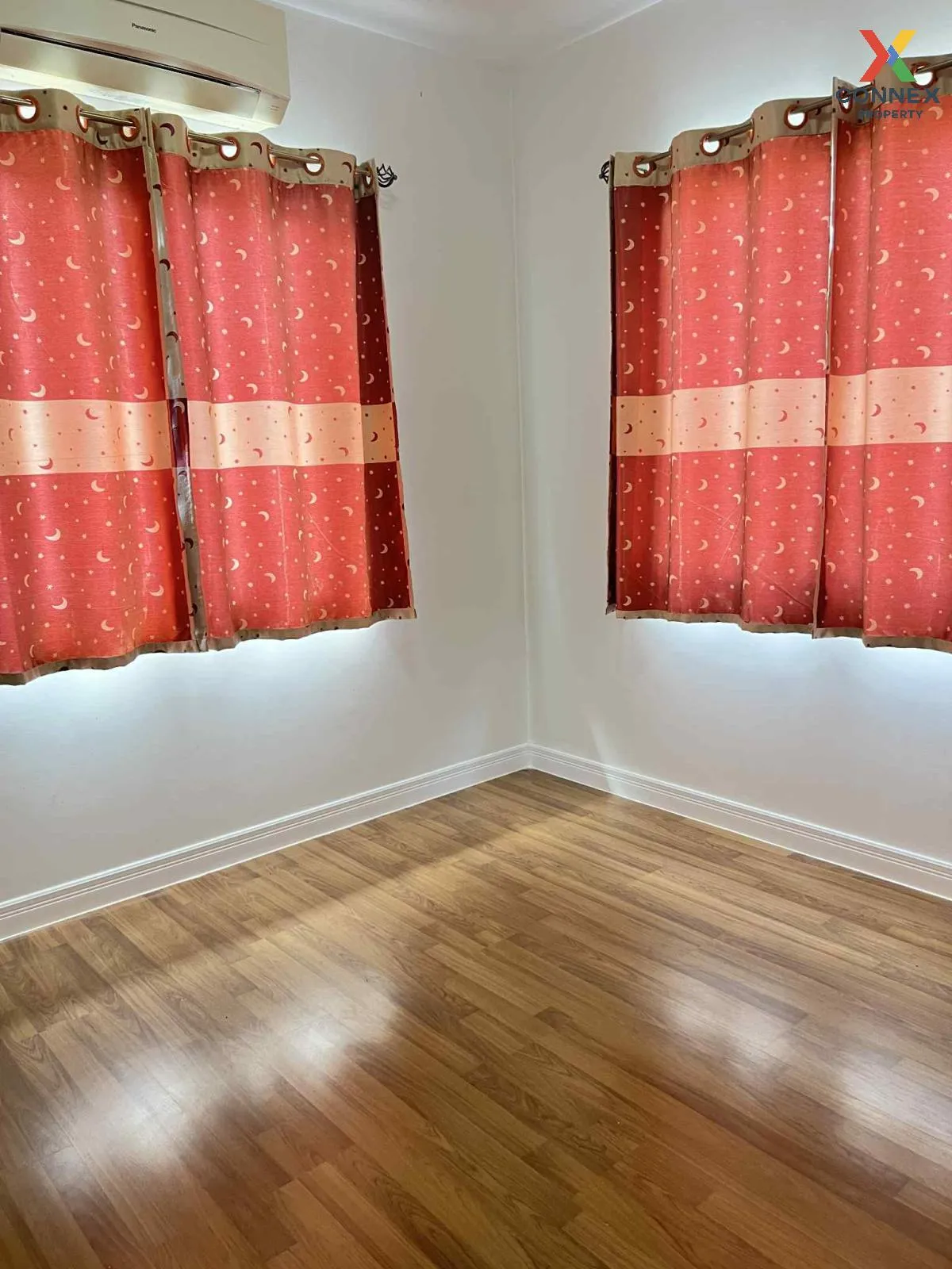 ขายทาวน์เฮ้าส์/ทาวน์โฮม  บ้านฟ้ากรีนเนอรี่ ปิ่นเกล้า - สาย 5 ห้อง