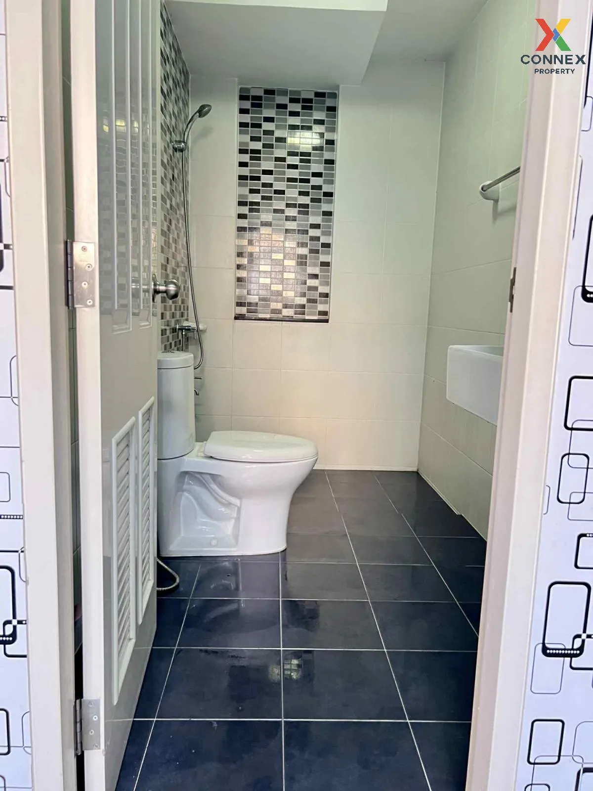 ขายทาวน์เฮ้าส์/ทาวน์โฮม  บ้านฟ้ากรีนเนอรี่ ปิ่นเกล้า - สาย 5 ห้อง