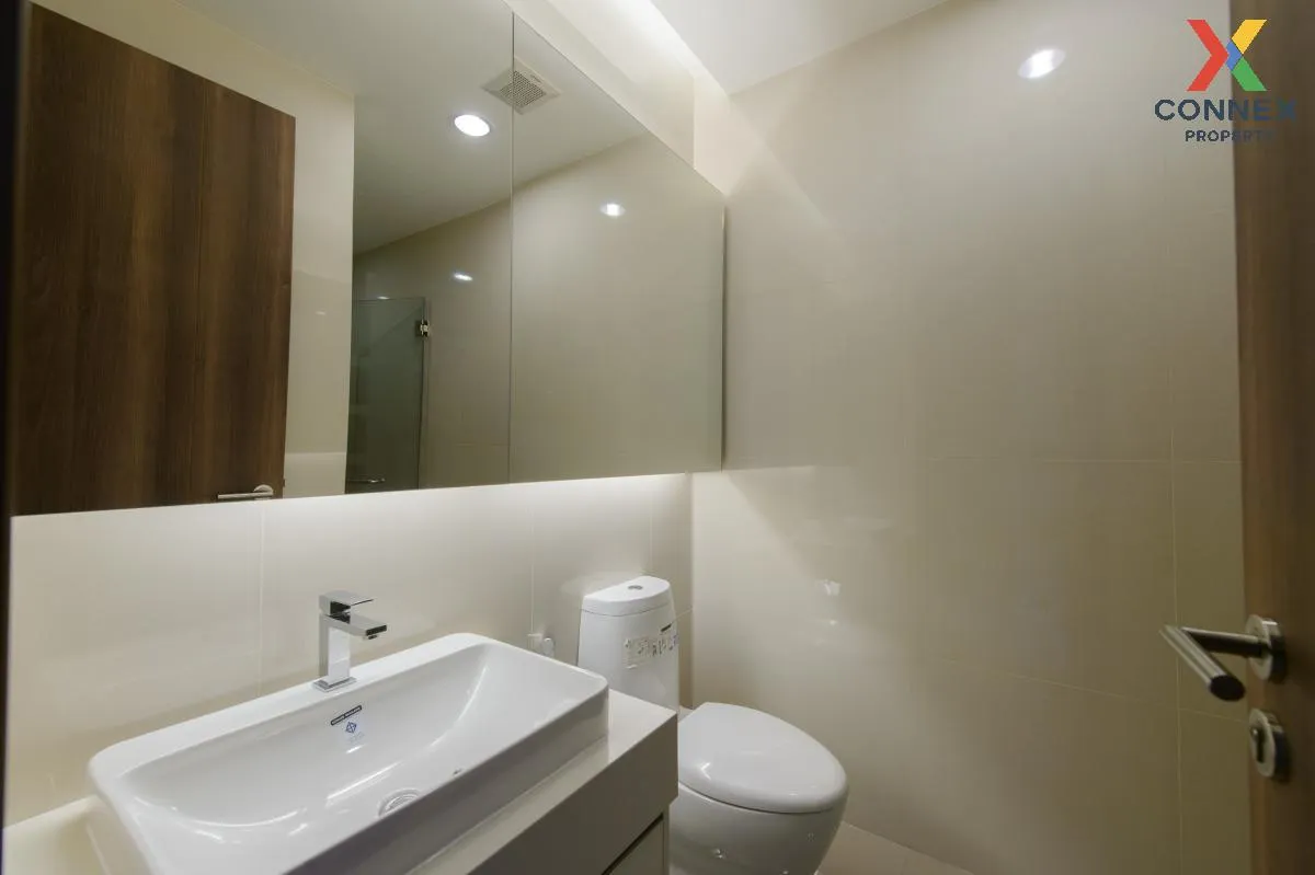 For Sale Condo , Menam Residences , high floor , river view , BTS