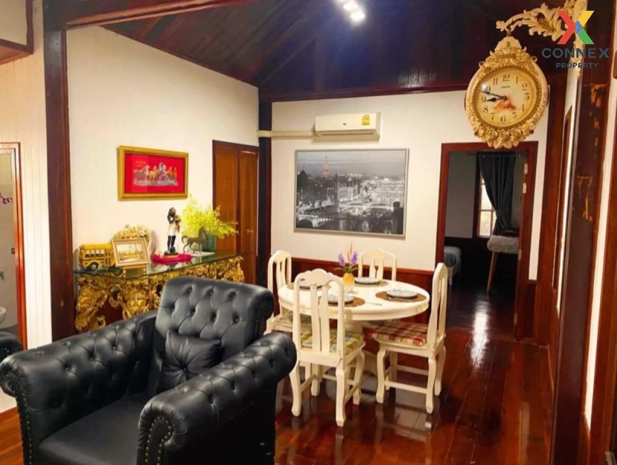 ขายบ้านสไตล์ยุโรป วิวธรรมชาติ พื้นที่กว้าง 4 ไร่  อ.บางเลน  นครปฐ