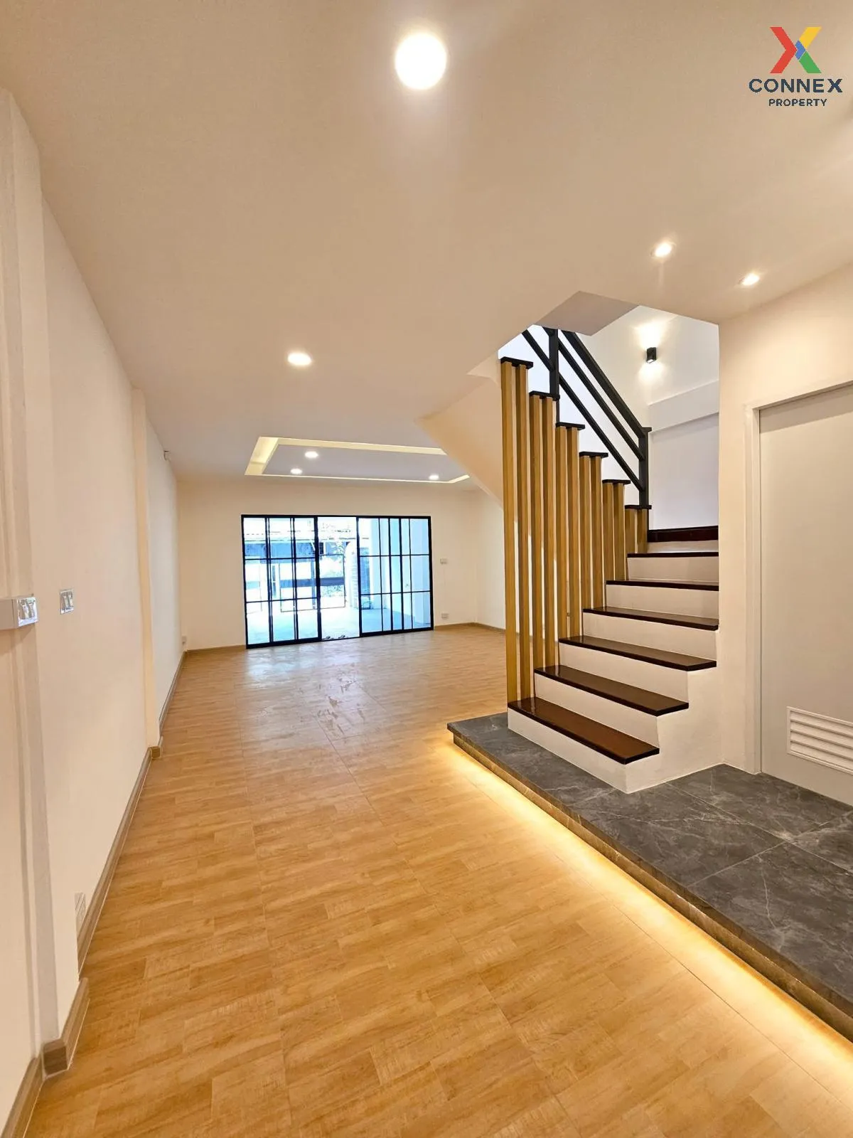 For Sale Townhouse/Townhome  , Yoocharoen Vibhavadi , newly renov 3