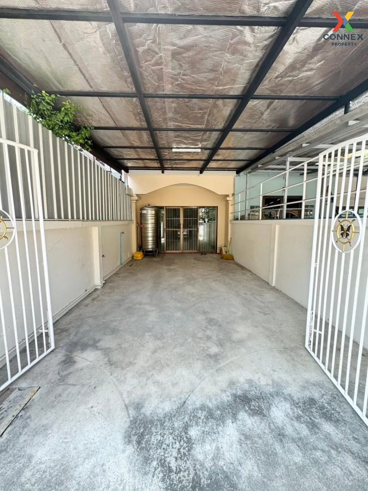 เช่าทาวน์เฮ้าส์ 3 ชั้น ซอยลาดพร้าว 64 แยก 7 วังทองหลาง เขต วังทอง 2