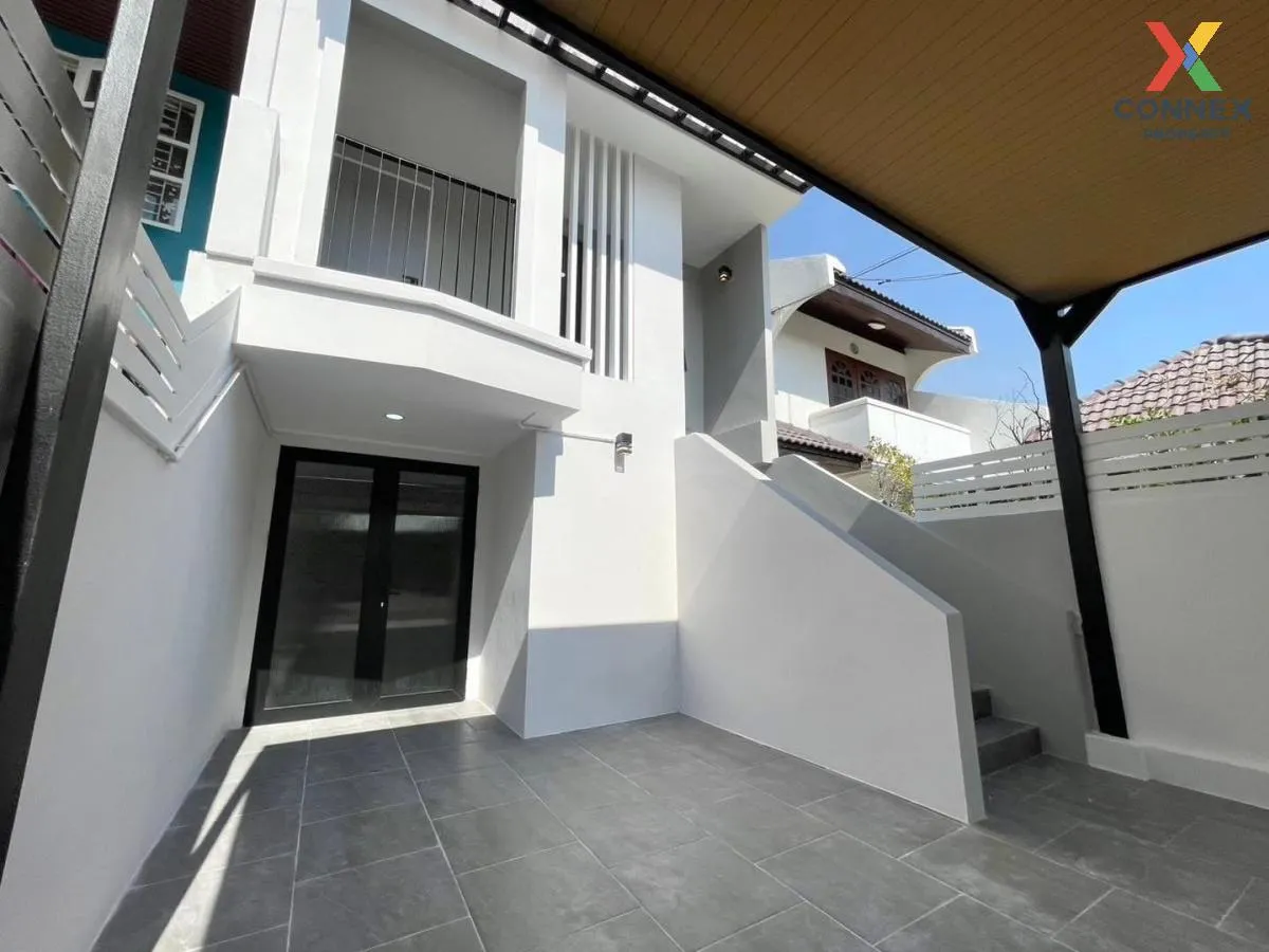 ขายทาวน์โฮม 3 ชั้น ซอยติวานนท์43 รีโนเวทใหม่ ท่าทราย เมืองนนทบุรี