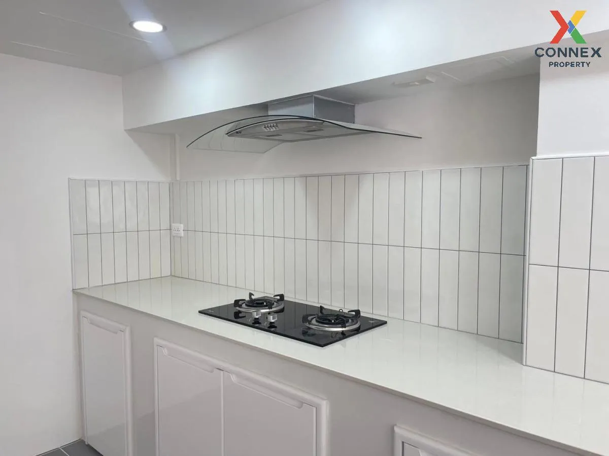 ขายทาวน์โฮม 3 ชั้น ซอยติวานนท์43 รีโนเวทใหม่ ท่าทราย เมืองนนทบุรี