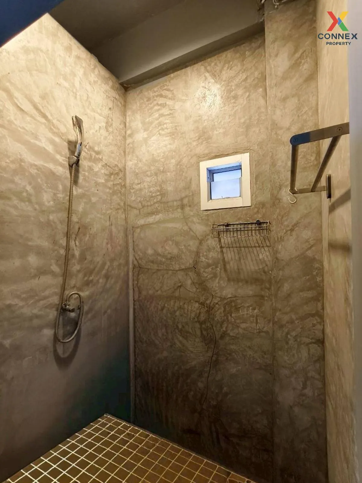 เช่าทาวเฮาส์ 4 ชั้น พื้นที่ใช้สอย 300 ตร.ม. สีลม บางรัก กรุงเทพมห