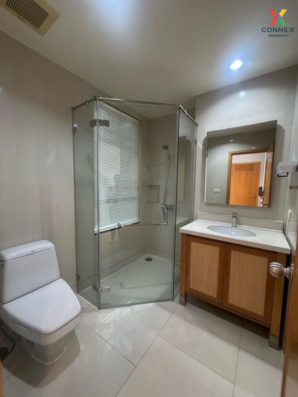 For Rent Condo , The Emporio Place , BTS-Phrom Phong , Khlong Toe