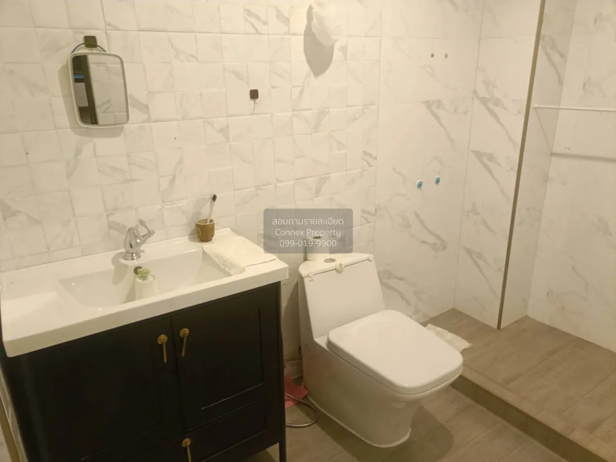 For Sale Condo , Premier Place Rama 9 , high floor , corner unit 