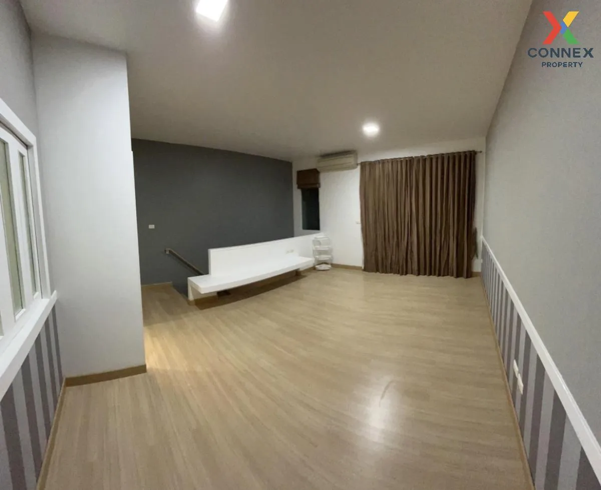 ขายทาวน์โฮม 3 ชั้น คันนายาว เขต คันนายาว กรุงเทพ CX-137493