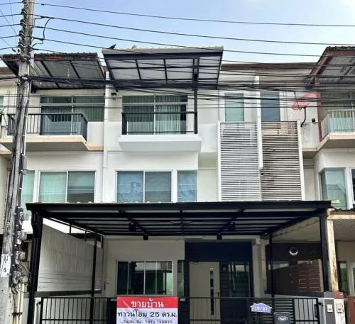 ขายทาวน์โฮม 3 ชั้น คันนายาว เขต คันนายาว กรุงเทพ CX-137493