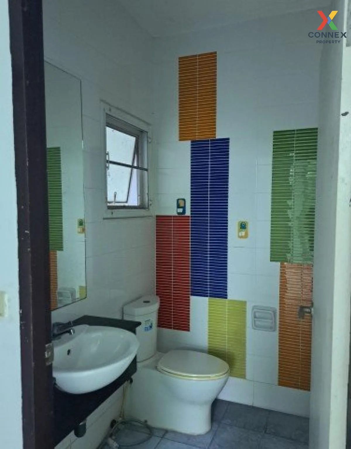 ขายบ้าน  ไฮท์ ลิฟวิ่ง หนองกะขะ พานทอง ชลบุรี CX-137507