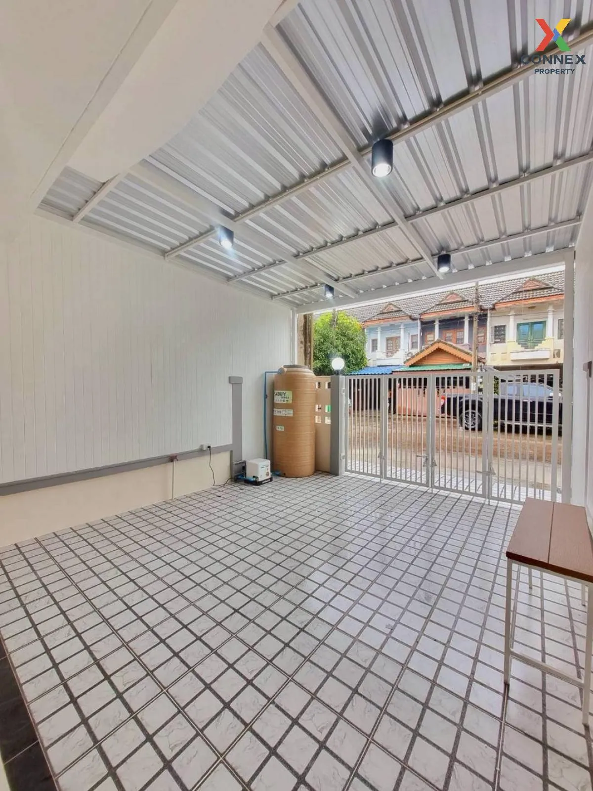 ขายทาวน์เฮ้าส์/ทาวน์โฮม  ดิเอมเมอรัลด์ พาร์ค 3 รีโนเวทใหม่ บางพลั 2