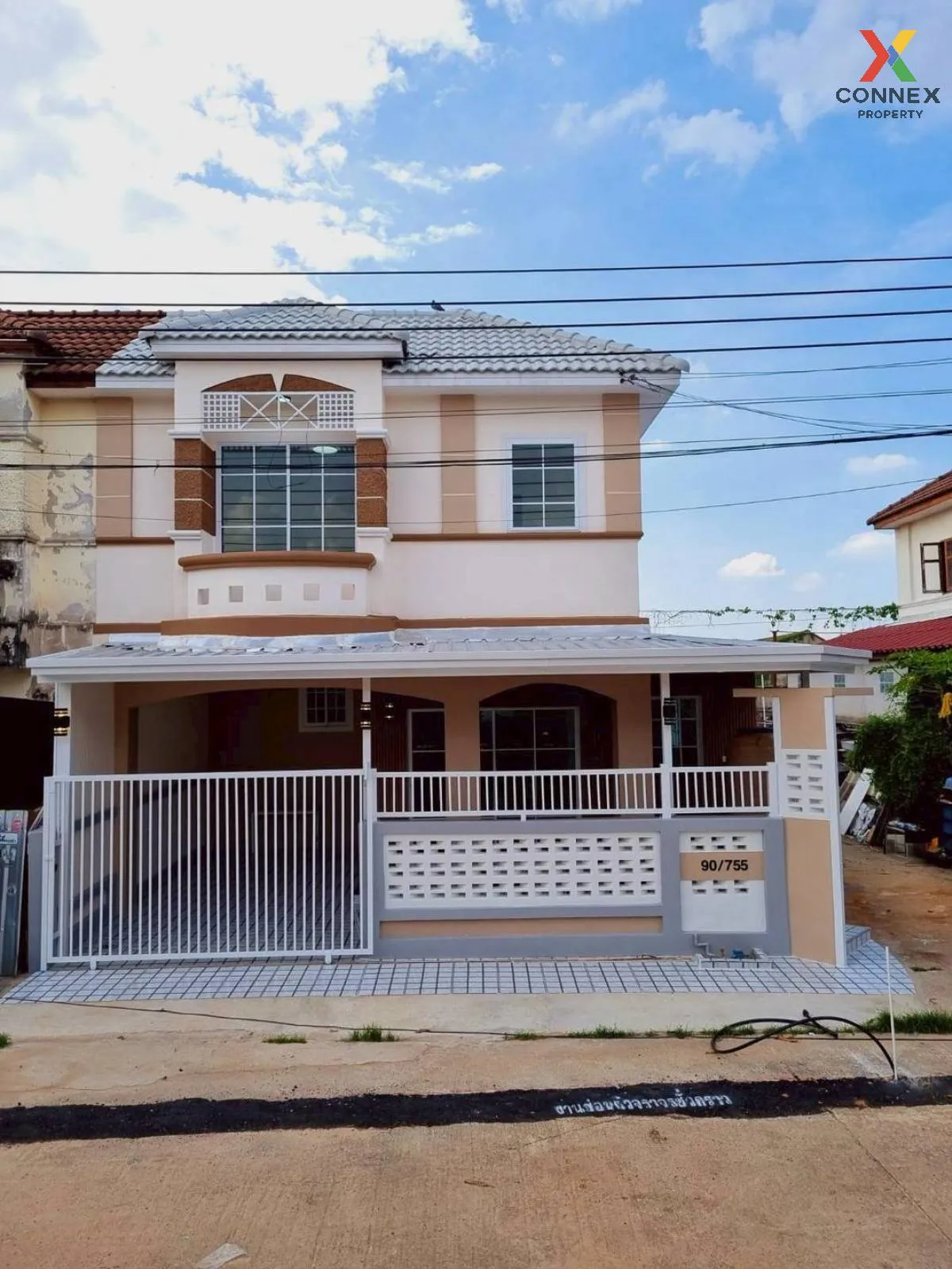 For Sale Townhouse/Townhome  , Baan Piyawararom 1 , newly renovat 1