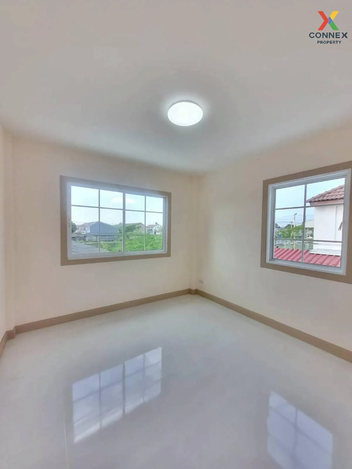 For Sale Townhouse/Townhome  , Baan Piyawararom 1 , newly renovat