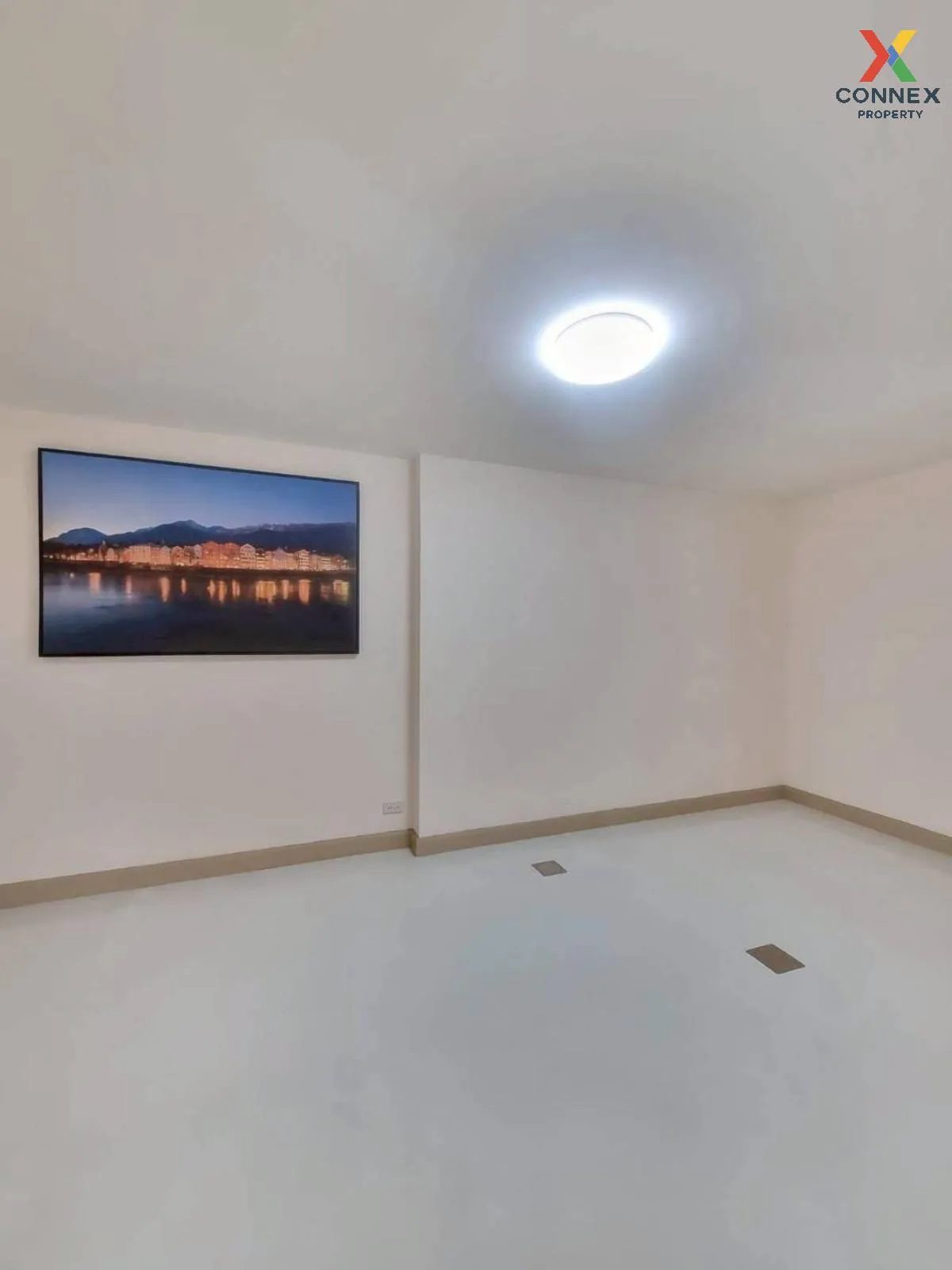 For Sale Townhouse/Townhome  , Baan Piyawararom 1 , newly renovat