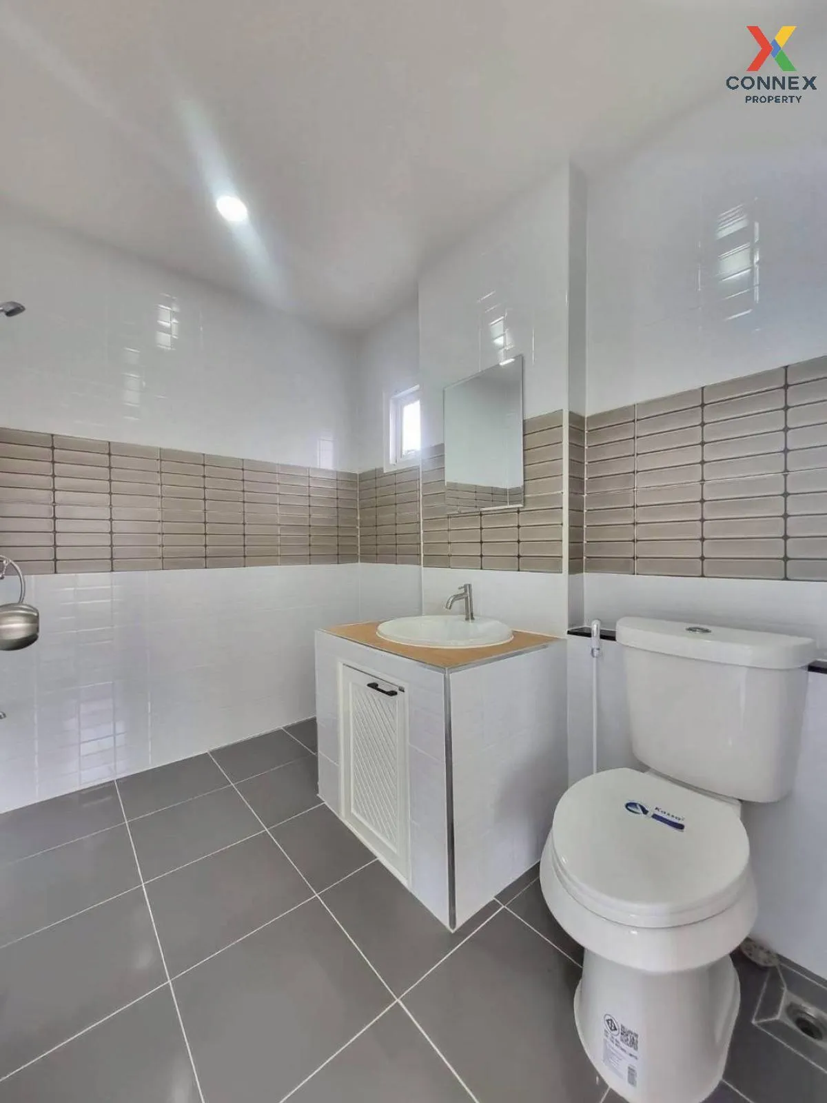 For Sale Townhouse/Townhome  , Baan Piyawararom 1 , newly renovat