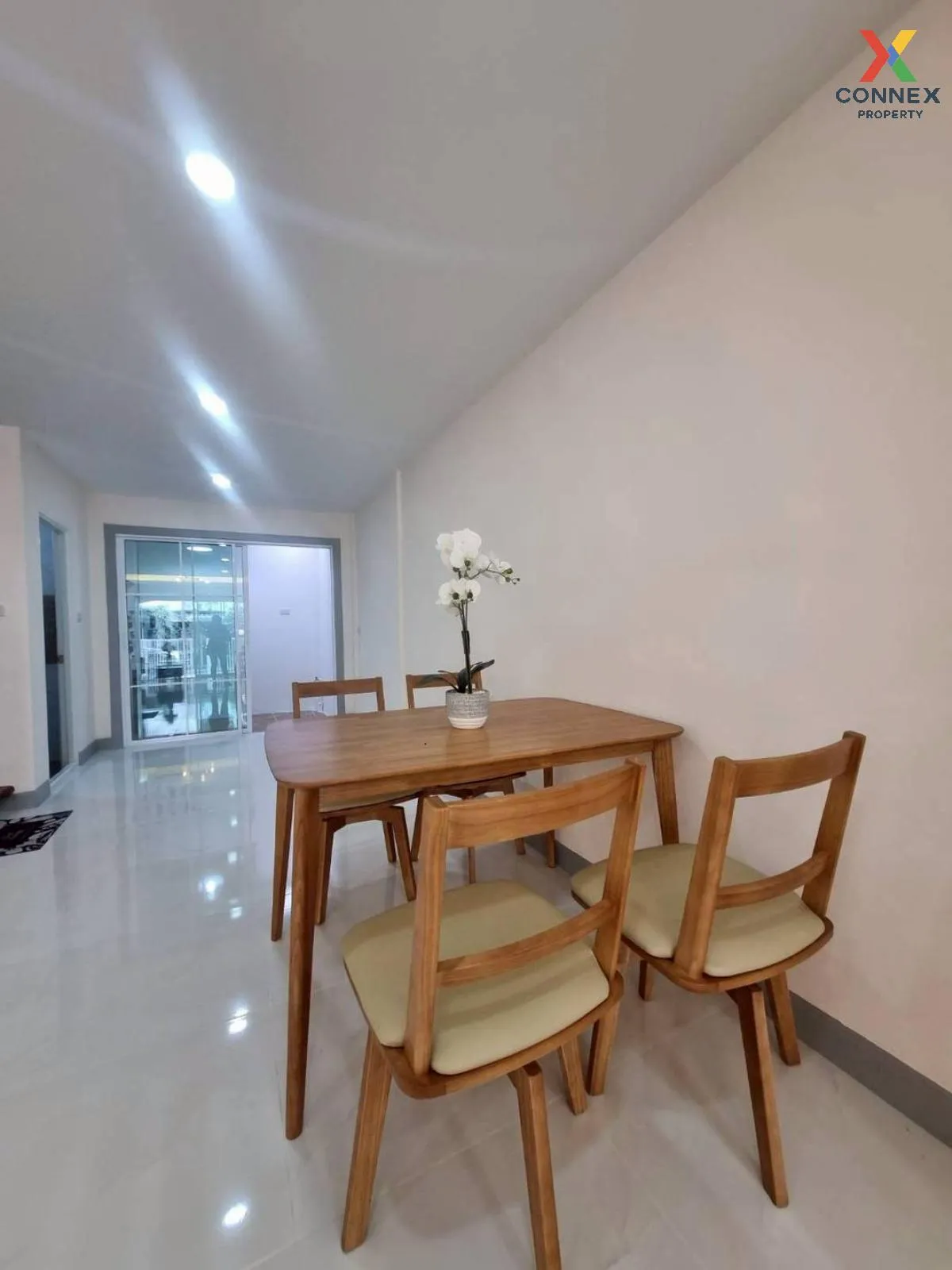 ขายทาวน์เฮ้าส์/ทาวน์โฮม  นันทิชา 4 รีโนเวทใหม่ ไทรน้อย ไทรน้อย นน