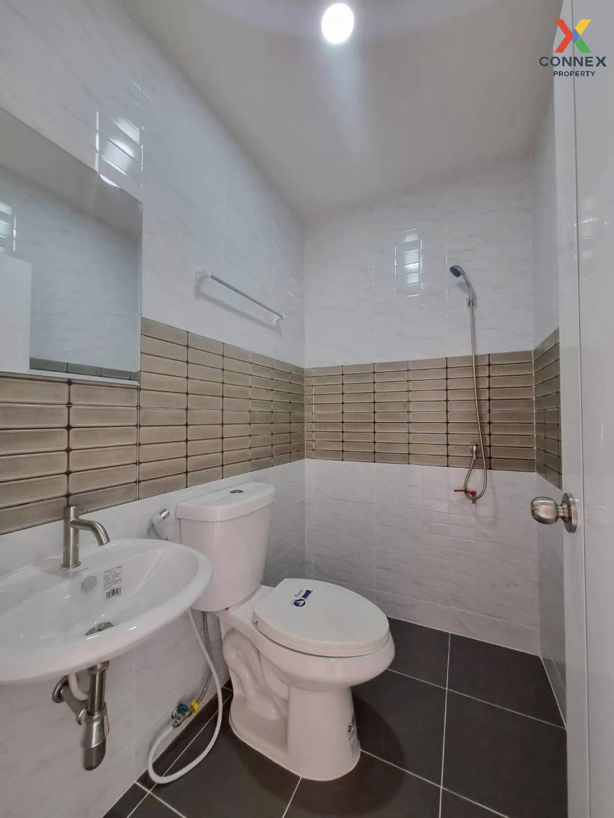 ขายทาวน์เฮ้าส์/ทาวน์โฮม  นันทิชา 4 รีโนเวทใหม่ ไทรน้อย ไทรน้อย นน