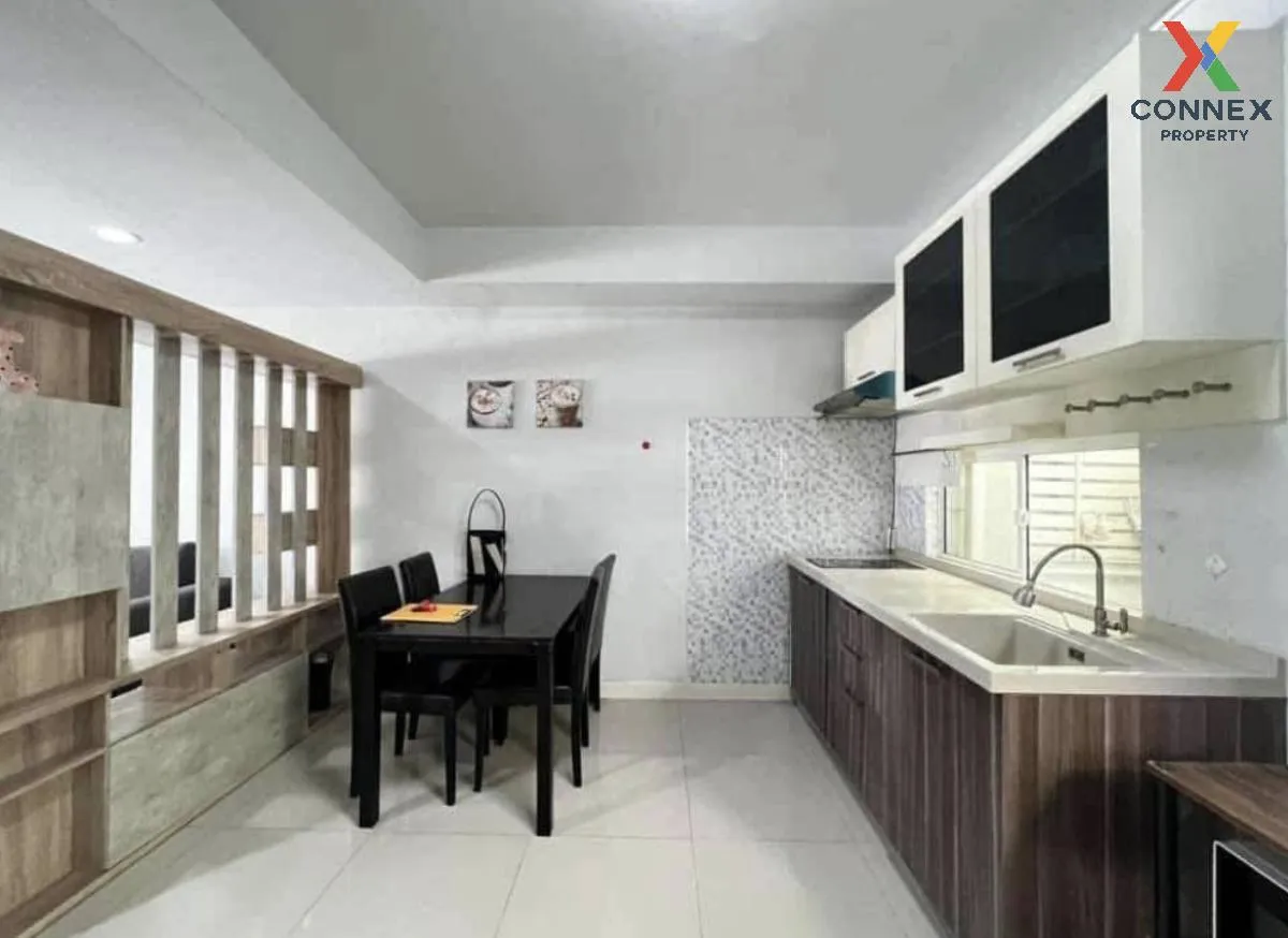 For Sale Townhouse/Townhome  , The Colors Premium Wongwaen-Ramint 2