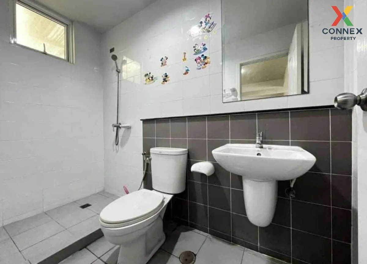 For Sale Townhouse/Townhome  , The Colors Premium Wongwaen-Ramint