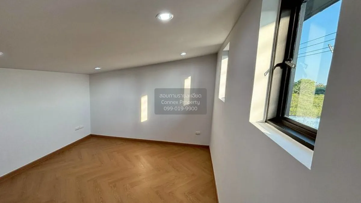 ขายทาวน์เฮ้าส์/ทาวน์โฮม  วี - อไลฟ์ ลำลูกกา คลอง 8 ห้องมุม รีโนเว