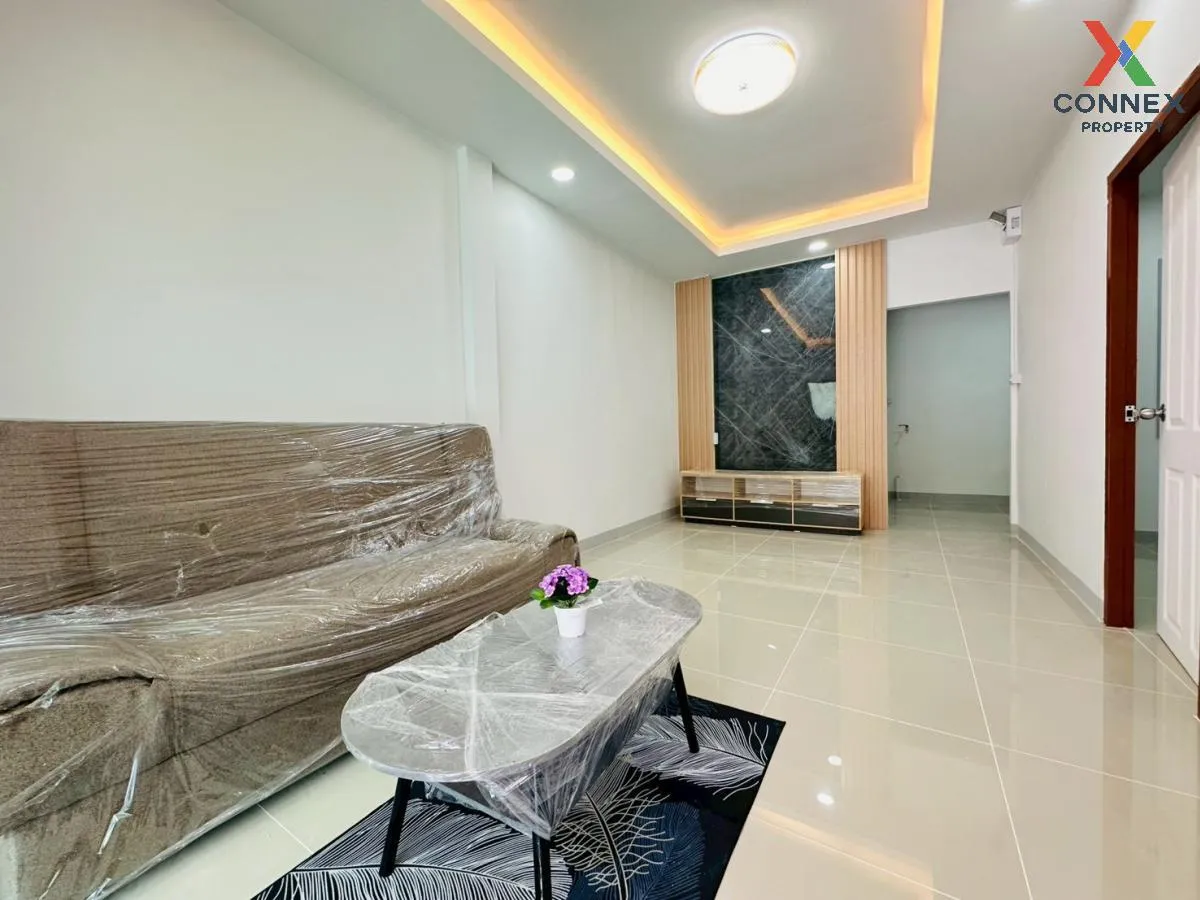 For Sale Townhouse/Townhome  , Baan Buathong 4 Baan Kluay-Sai Noi