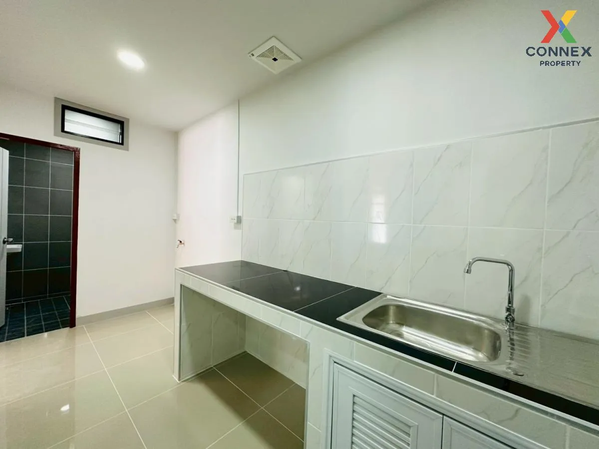 For Sale Townhouse/Townhome  , Baan Buathong 4 Baan Kluay-Sai Noi