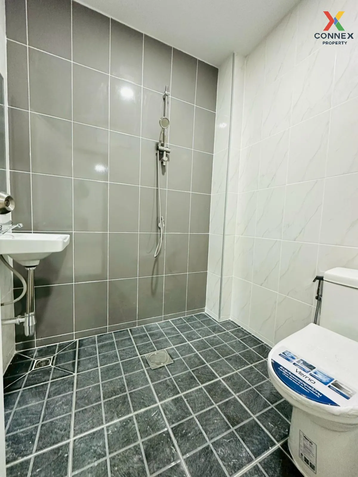 For Sale Townhouse/Townhome  , Baan Buathong 4 Baan Kluay-Sai Noi