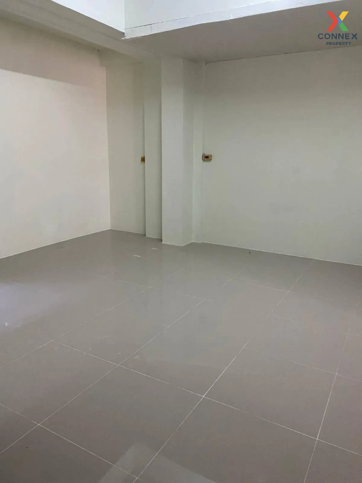 For Sale Townhouse/Townhome  , Moo baan Suksan 2 phetkasem 92/2 ,