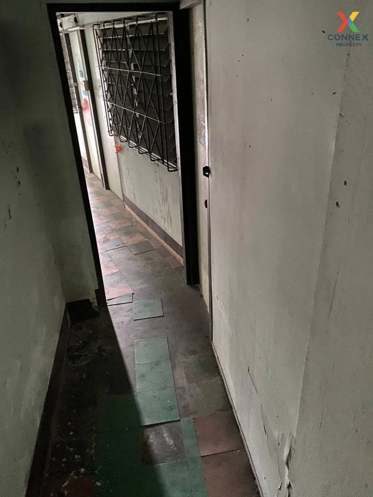 For Sale 4 - storey townhouse area 40 square wah Phetkasem 33 Pha 4