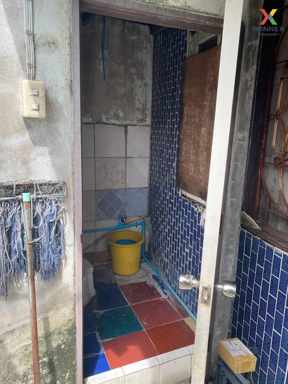 For Sale 4 - storey townhouse area 40 square wah Phetkasem 33 Pha