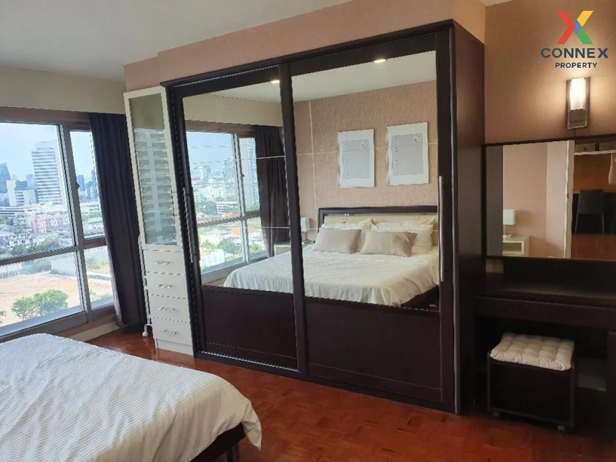 For Sale Condo , Vibhavadi Suite , corner unit , MRT-Phahon Yothi