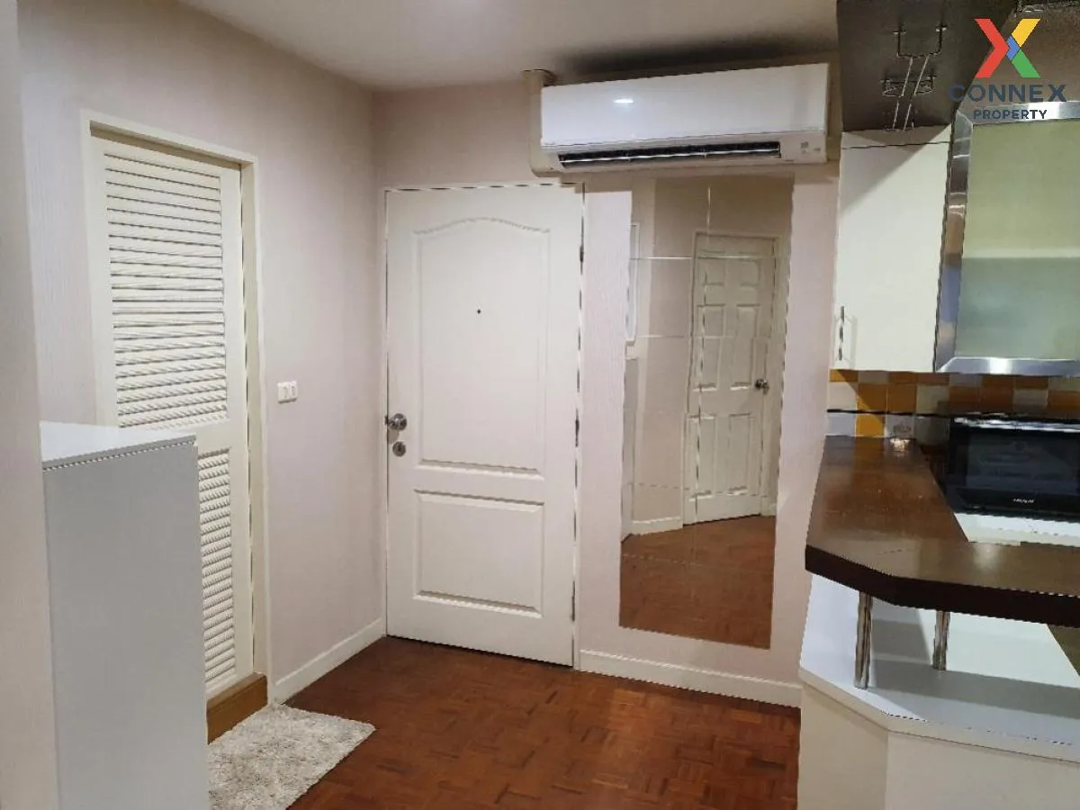 For Sale Condo , Vibhavadi Suite , corner unit , MRT-Phahon Yothi