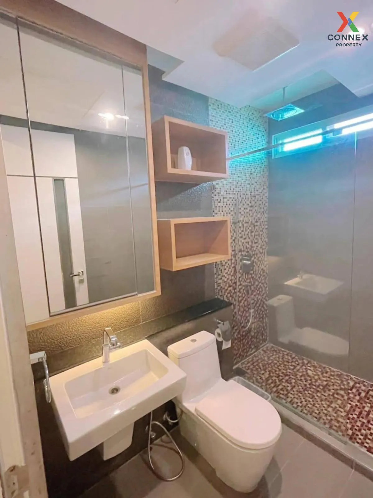 For Rent House , Golden Nakara On Nut 65 , Prawet , Prawet , Bang