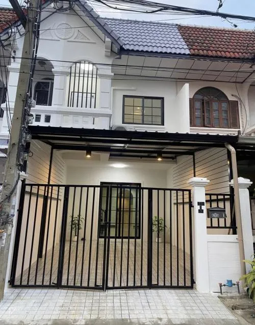 ขายทาวน์เฮาส์ 2 ชั้น คู้บอน 27 แยก 52 ท่าแร้ง เขต บางเขน กรุงเทพ CX-137750