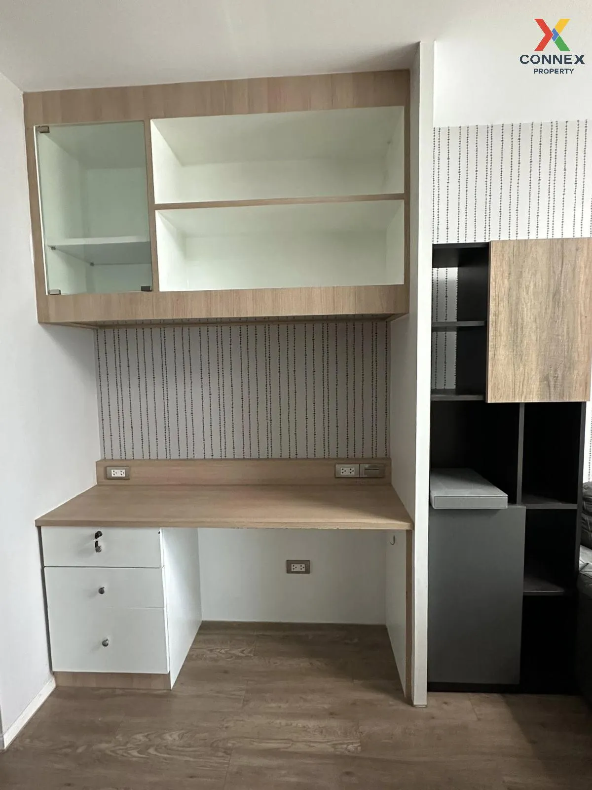 For Rent Condo , Episode Phahol - Sapanmai , BTS-Sai Yud , Anusaw 2