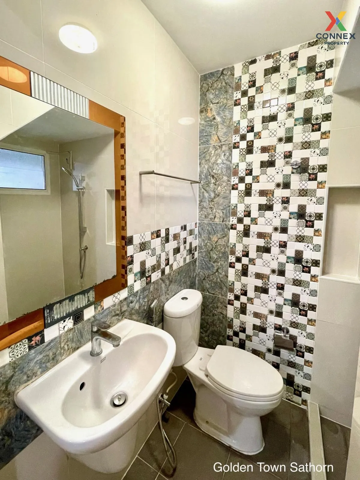 For Rent Townhouse/Townhome  , Golden Town Sathorn , BTS-Wutthaka