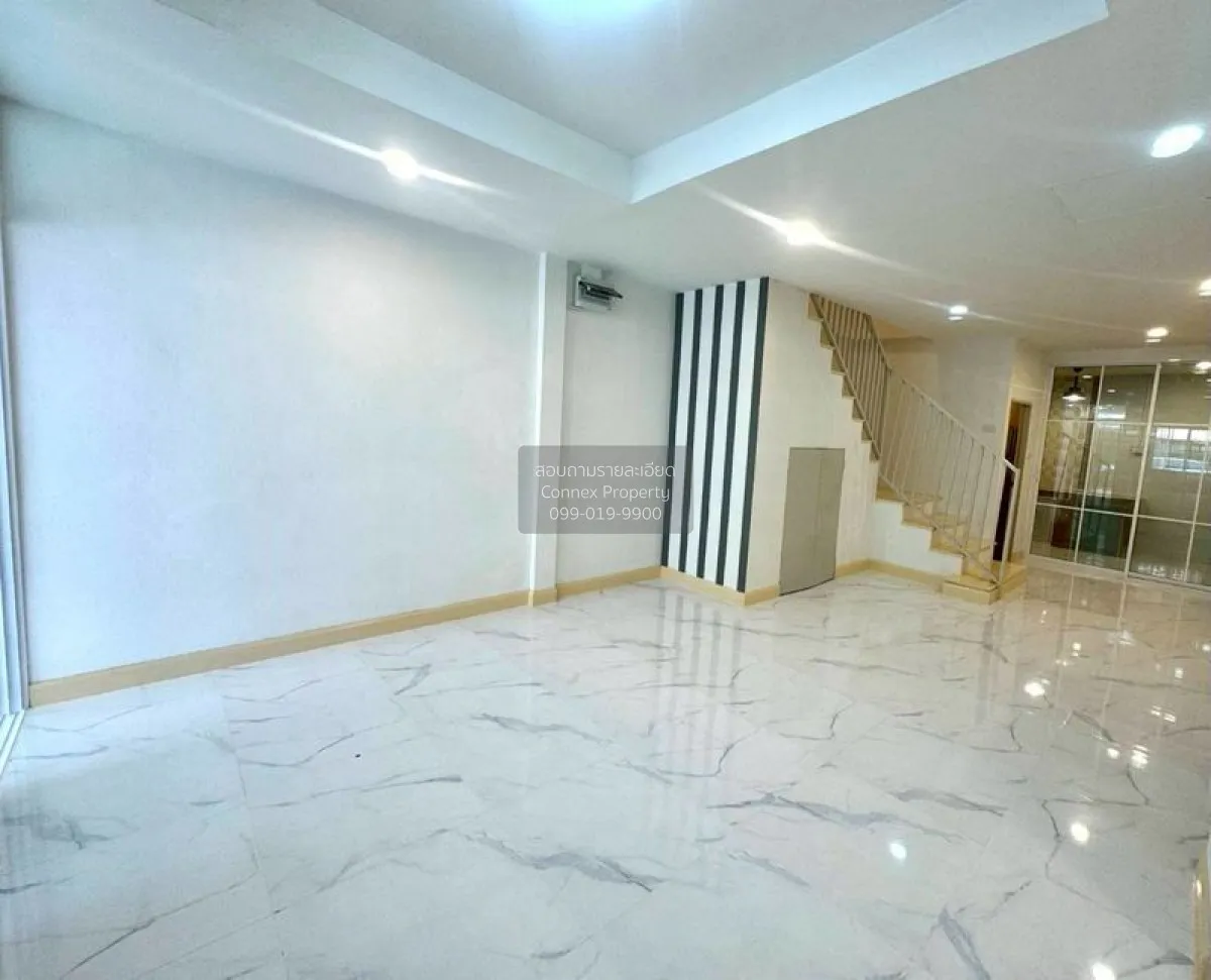 For Sale Townhouse/Townhome  , Baan Chat Narong Villa 3 , newly r