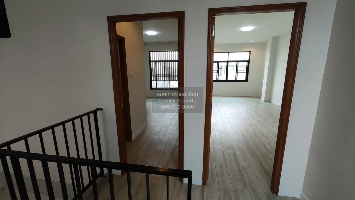 ขายบ้าน Luxury Town Home ขนาดใหญ่ ใกล้แยกรัชดาลาดพร้าว  จอมพล  เข