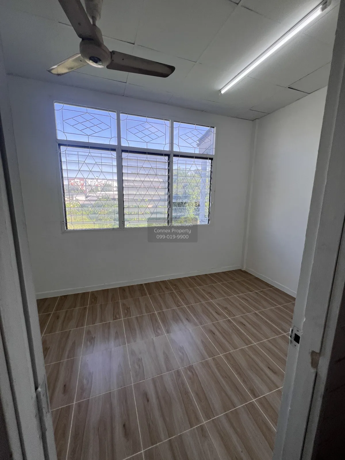 For Sale Townhouse/Townhome  , Baan U Charoen Lat Phrao 101 , MRT 1