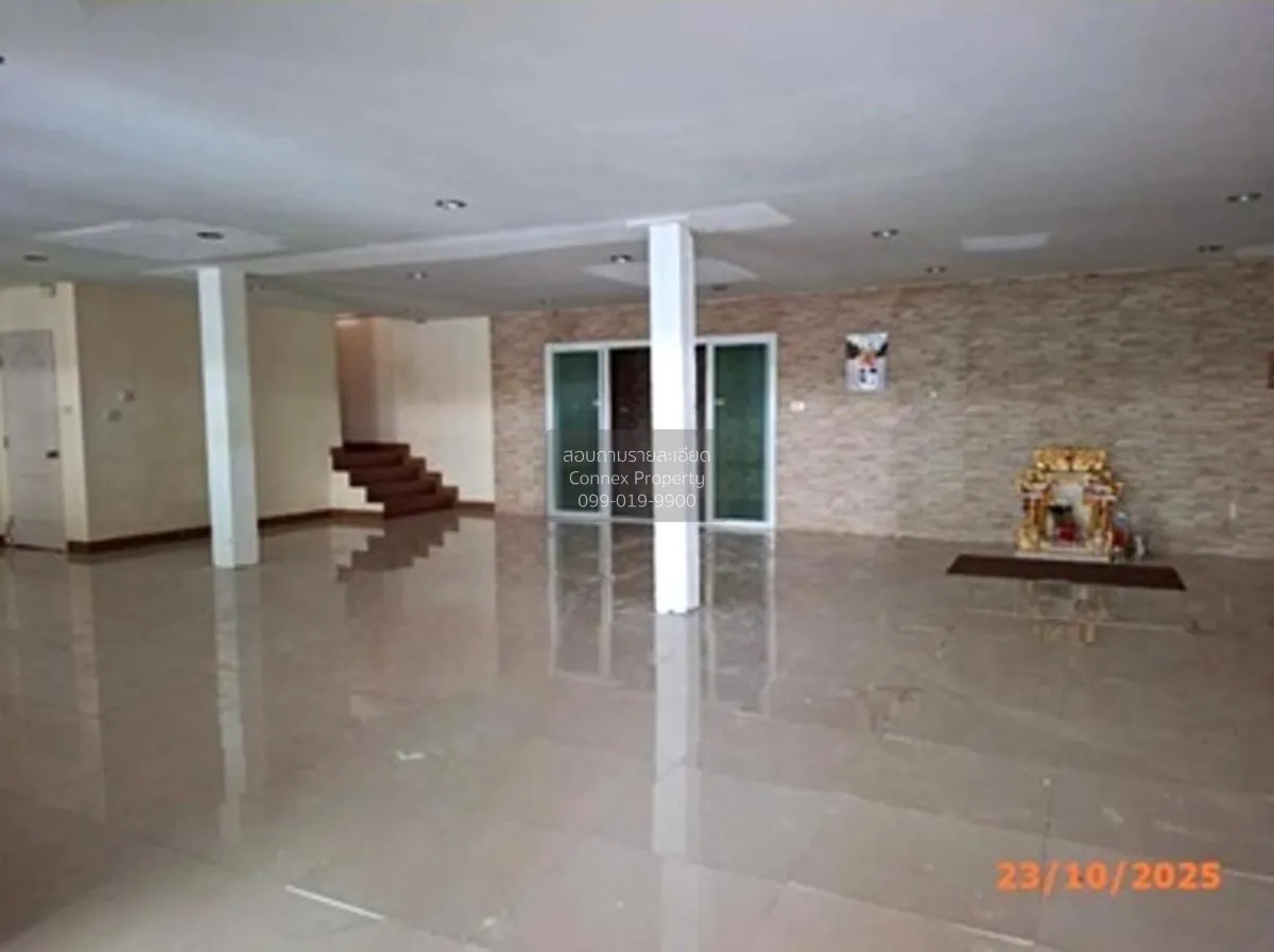 For Sale 2 - storey townhouse area 448 square meters Phra Khanong 4