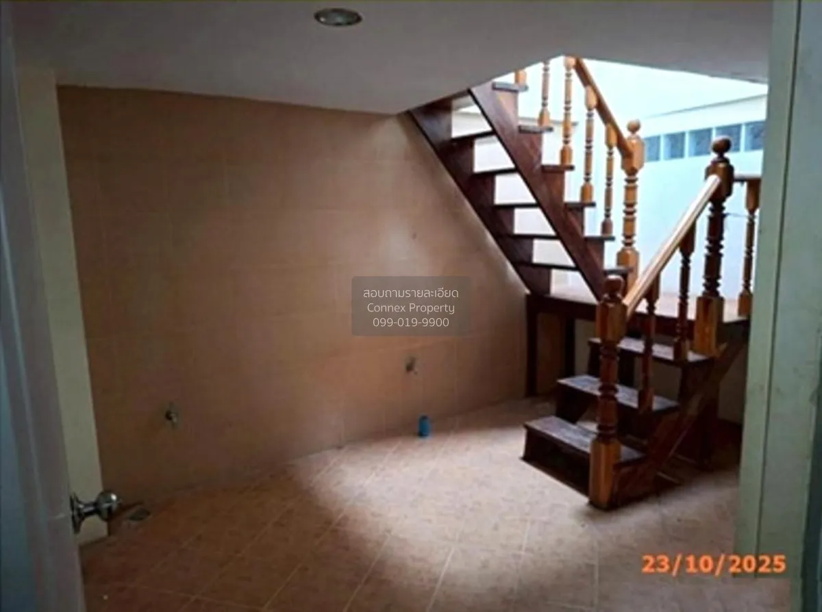 For Sale 2 - storey townhouse area 448 square meters Phra Khanong