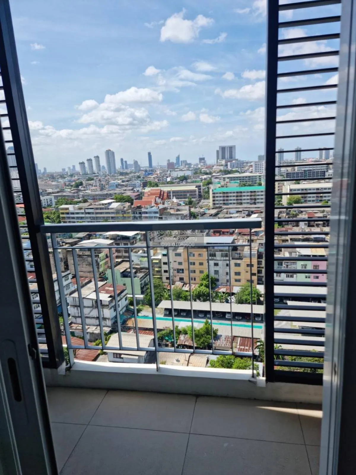 ขายคอนโด  เดอะ รูม สาทร - ตากสิน BTS-โพธิ์นิมิตร บางยี่เรือ เขต ธ